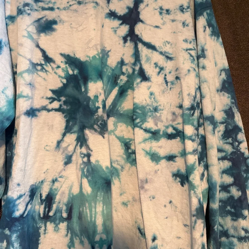 NEW! XL Long Sleeve Tie Dye Tee - Picture 4 of 6